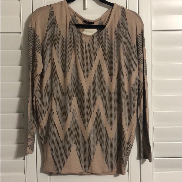 🆕 Enti long sleeve scoop neck top size small - Picture 1 of 1